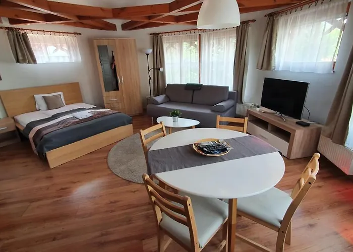 Danubia Daire Estergon