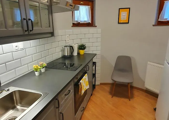 Danubia Daire Estergon